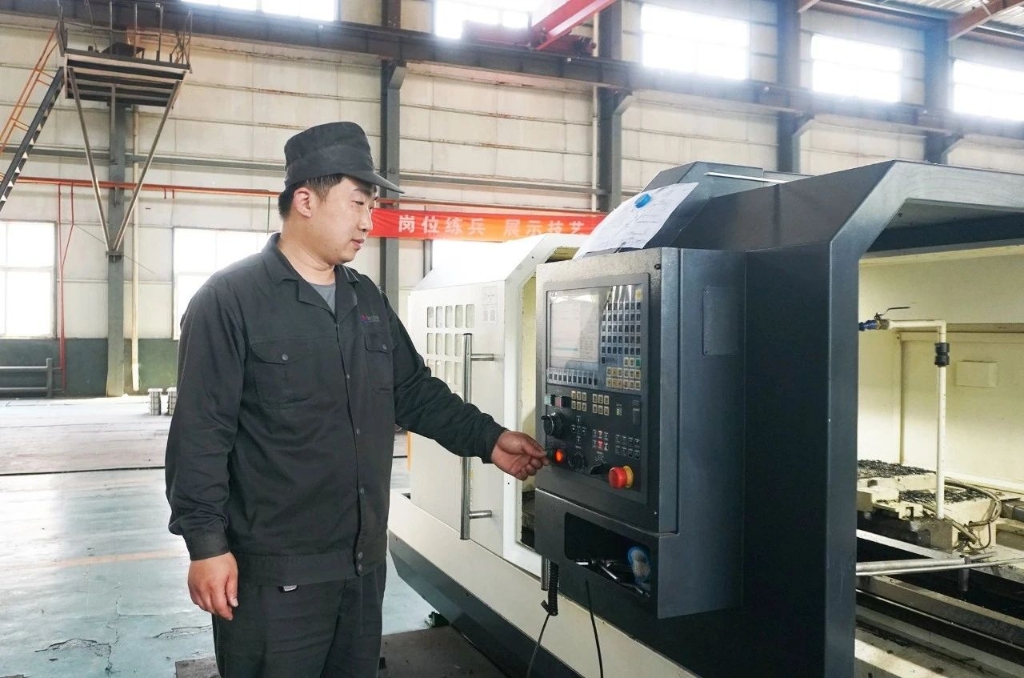 【先锋力量】数控车床上的匠心