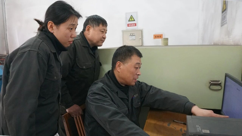 【先锋力量】质量管控一线的“党旗红”