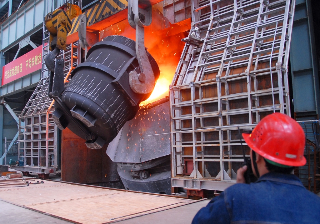 不锈钢炼钢厂除尘系统开启“按需节能”新模式